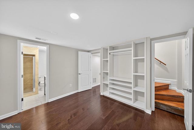 209 SHENANDOAH ST SE, Leesburg, VA 20175