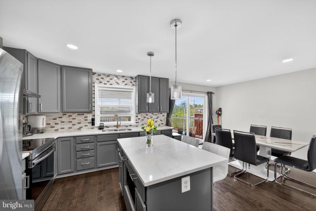209 SHENANDOAH ST SE, Leesburg, VA 20175