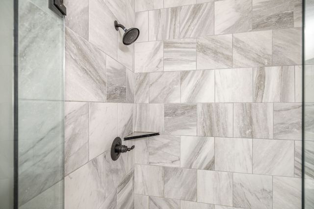 202 Hollow Tree Cir, Castalian Springs, TN 37031