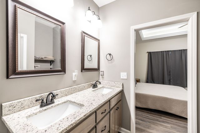 202 Hollow Tree Cir, Castalian Springs, TN 37031