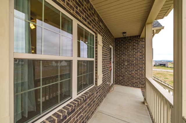 202 Hollow Tree Cir, Castalian Springs, TN 37031