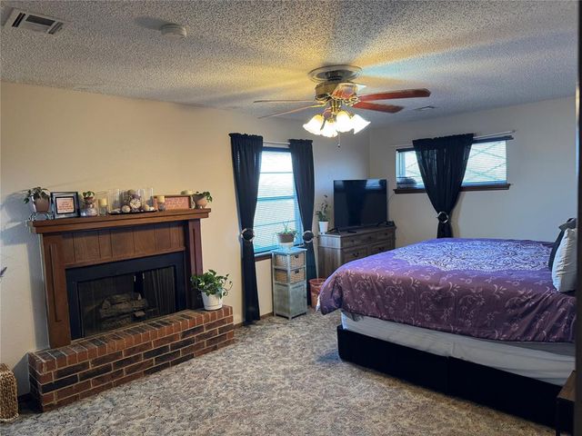 4905 Washington Square, Oklahoma City, OK 73135