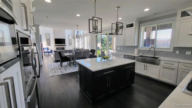 16414 Via Mera, Macomb, MI 48042