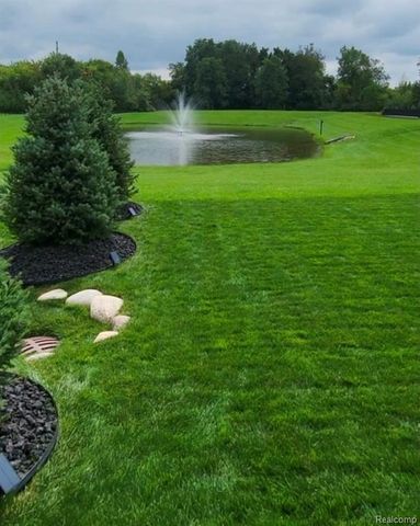 16414 Via Mera, Macomb, MI 48042