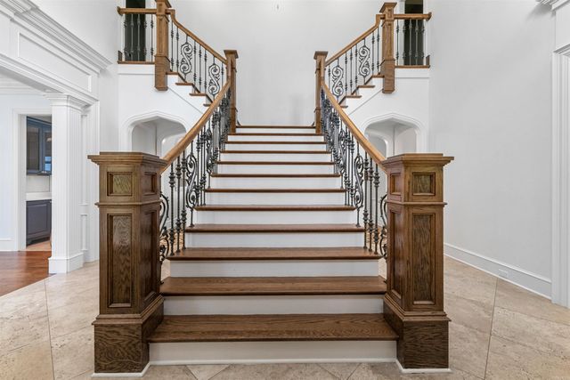 4 Sologne Circle, Little Rock, AR 72223