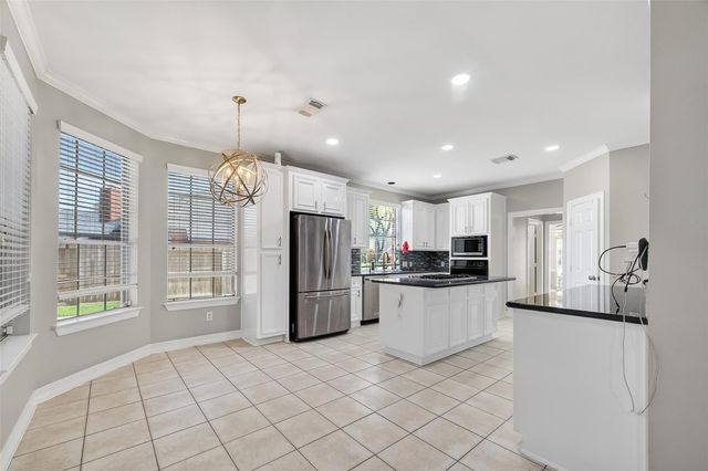 4303 Noble Oak Trail, Houston, TX 77059