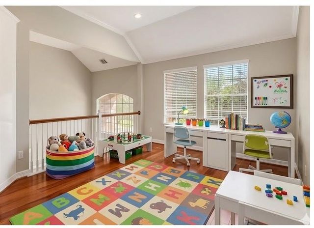 4303 Noble Oak Trail, Houston, TX 77059