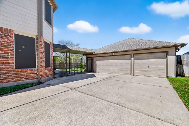 4303 Noble Oak Trail, Houston, TX 77059