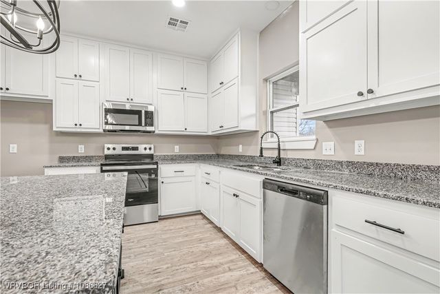 101 Hall Lane, Pocola, OK 74902