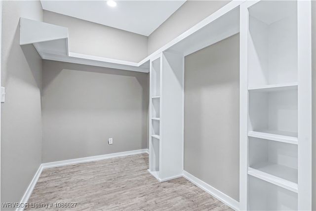 101 Hall Lane, Pocola, OK 74902