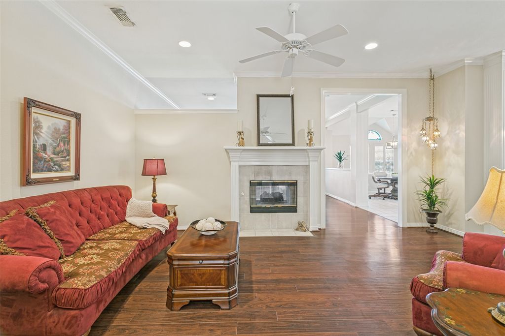 2605 Bent Tree Drive, Hurst, TX 76054 — photo 4