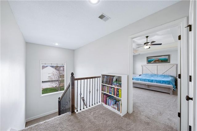 19276 W 210TH Street, Spring Hill, KS 66083