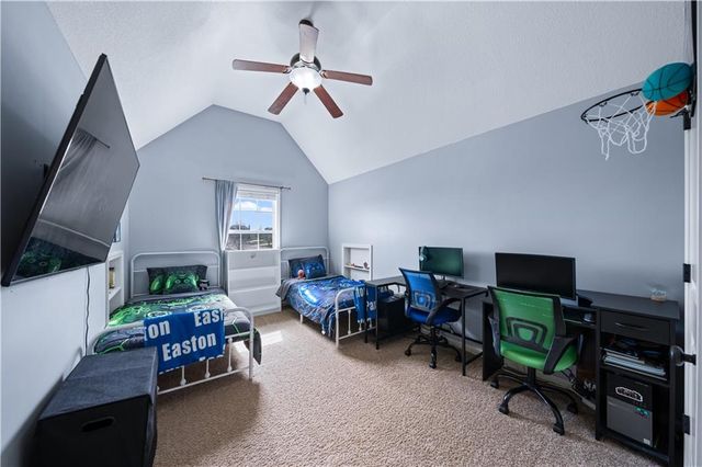19276 W 210TH Street, Spring Hill, KS 66083