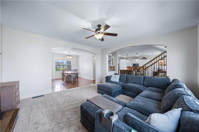 19276 W 210TH Street, Spring Hill, KS 66083