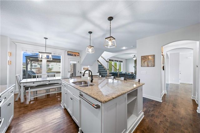 19276 W 210TH Street, Spring Hill, KS 66083