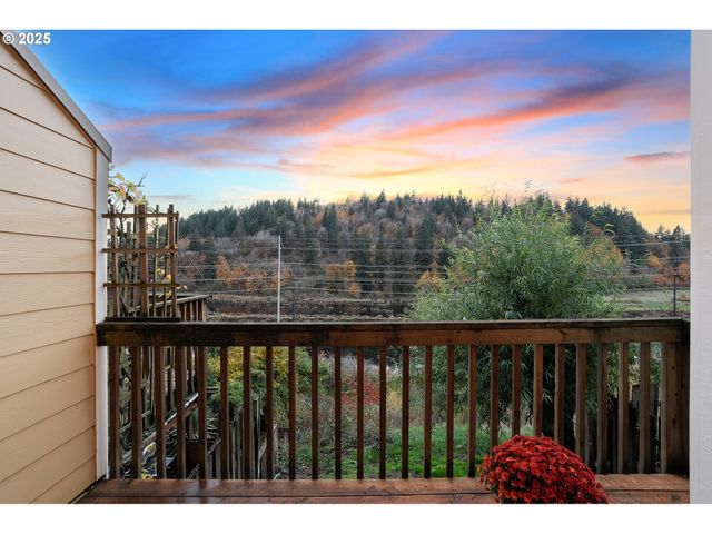 249 Nw BATTAGLIA Ave, Gresham, OR 97030