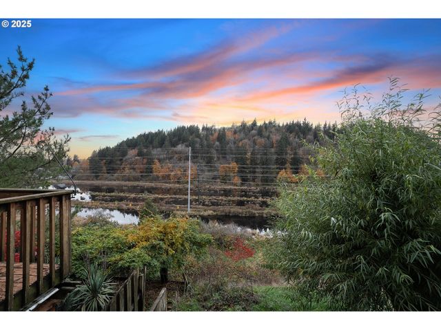 249 Nw BATTAGLIA Ave, Gresham, OR 97030