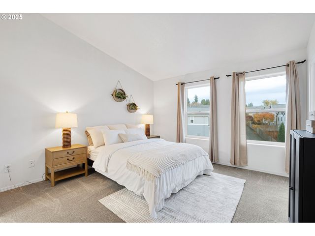 249 Nw BATTAGLIA Ave, Gresham, OR 97030