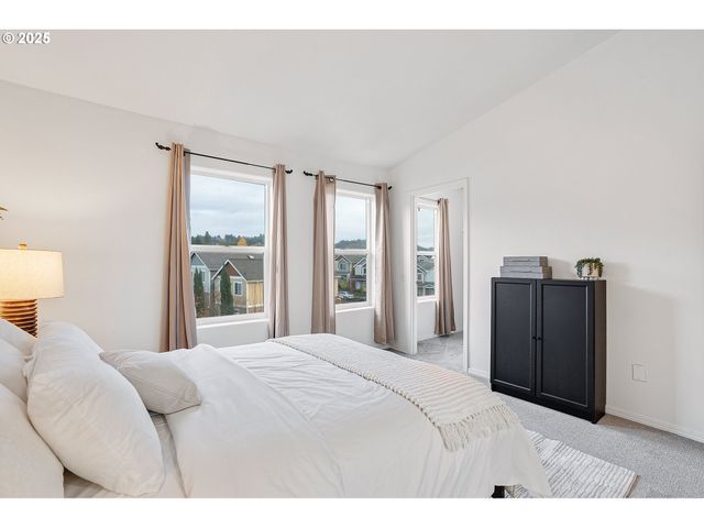 249 Nw BATTAGLIA Ave, Gresham, OR 97030