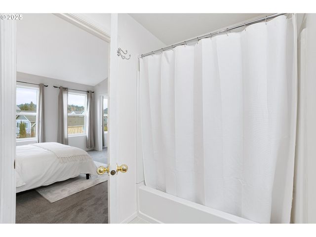 249 Nw BATTAGLIA Ave, Gresham, OR 97030