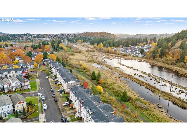 249 Nw BATTAGLIA Ave, Gresham, OR 97030