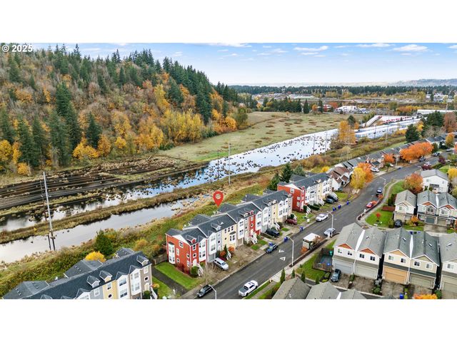 249 Nw BATTAGLIA Ave, Gresham, OR 97030