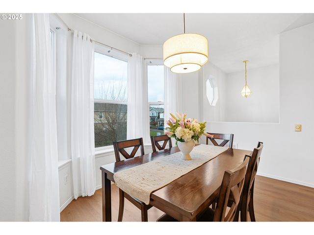 249 Nw BATTAGLIA Ave, Gresham, OR 97030