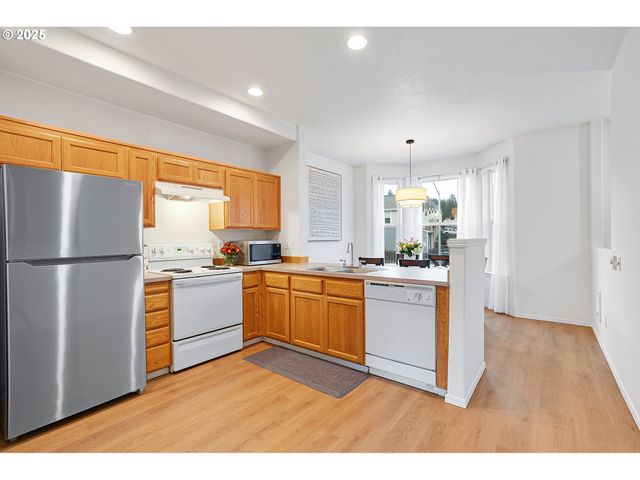 249 Nw BATTAGLIA Ave, Gresham, OR 97030