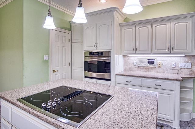 3 SACEDON Circle, Hot Springs Village, AR 71909