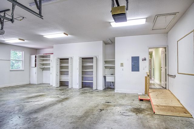 3 SACEDON Circle, Hot Springs Village, AR 71909