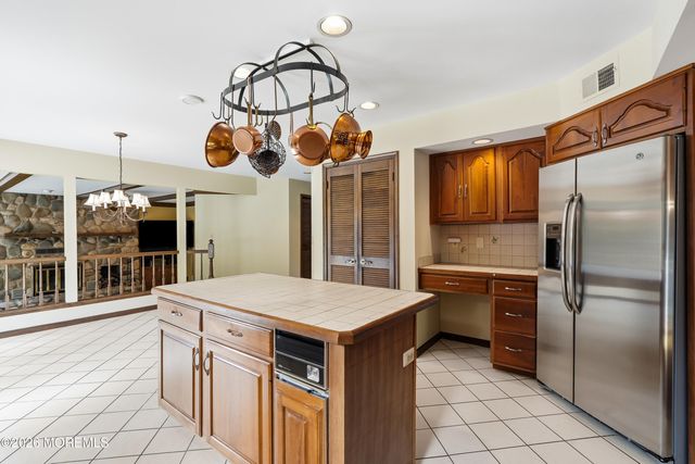 195 Lamdan Lane, Toms River, NJ 08753