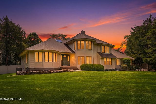 195 Lamdan Lane, Toms River, NJ 08753