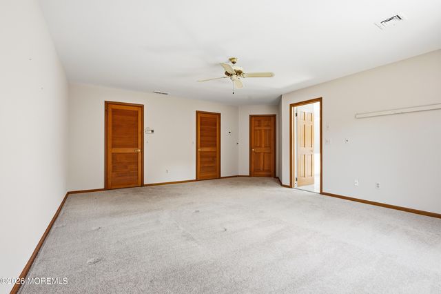 195 Lamdan Lane, Toms River, NJ 08753