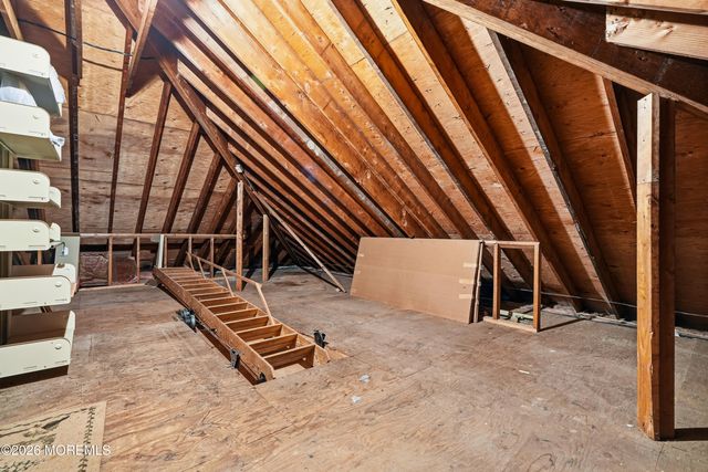 195 Lamdan Lane, Toms River, NJ 08753