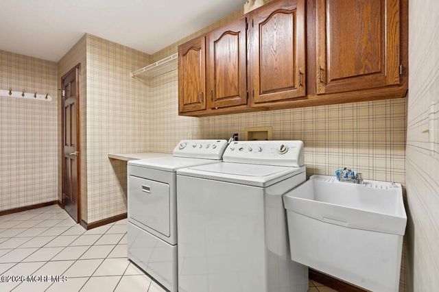 195 Lamdan Lane, Toms River, NJ 08753