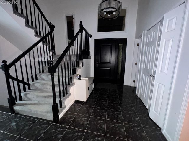 24606 Ridgeview Drive, Farmington Hills, MI 48336