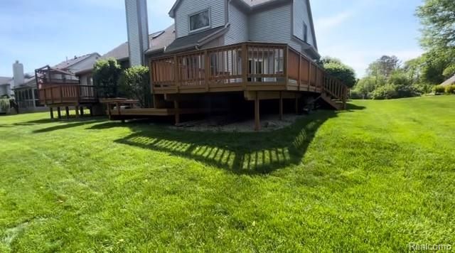 24606 Ridgeview Drive, Farmington Hills, MI 48336