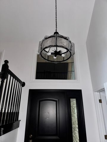 24606 Ridgeview Drive, Farmington Hills, MI 48336