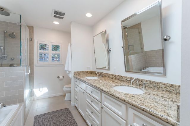 6162 Meadow Lake Lane, Houston, TX 77057