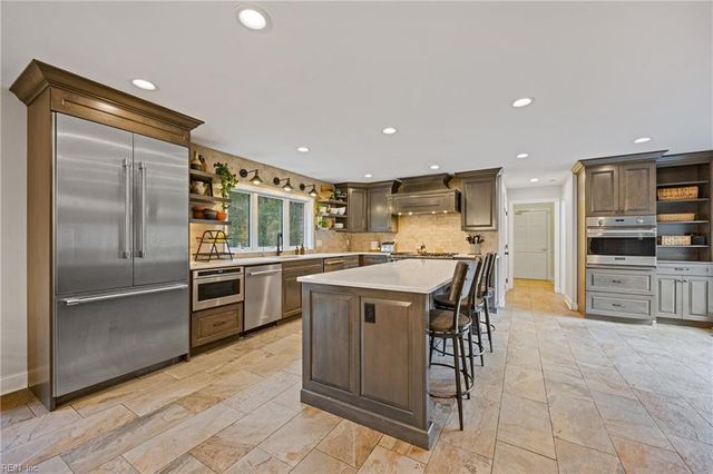 500 Fordsmere RD, Chesapeake, VA 23322