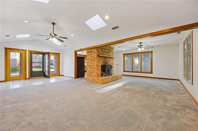 500 Fordsmere RD, Chesapeake, VA 23322