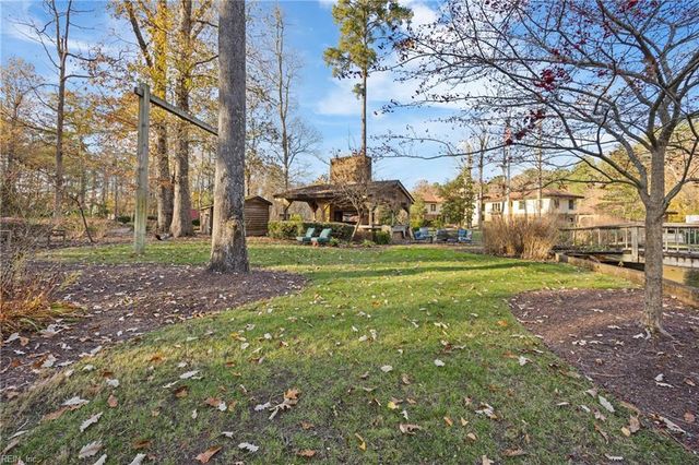 500 Fordsmere RD, Chesapeake, VA 23322