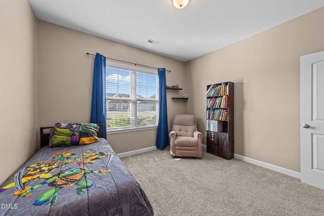 196 Watersedge Lane, Smithfield, NC 27577