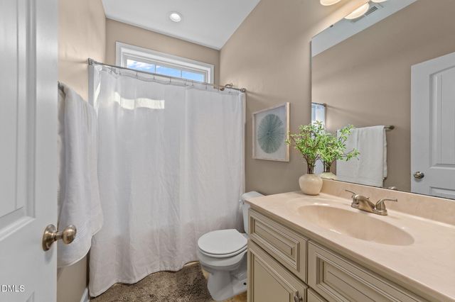 196 Watersedge Lane, Smithfield, NC 27577