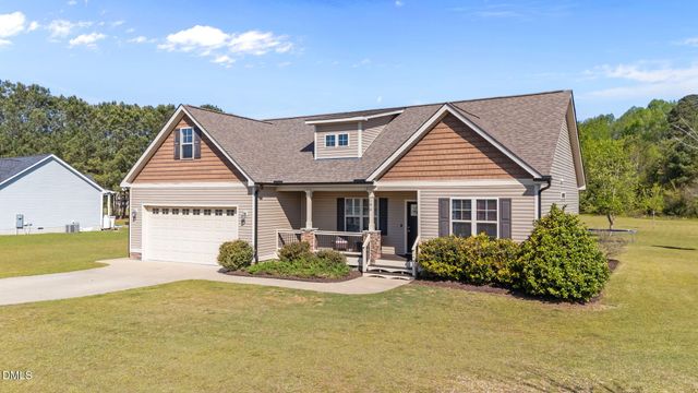 196 Watersedge Lane, Smithfield, NC 27577