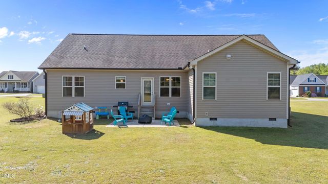196 Watersedge Lane, Smithfield, NC 27577