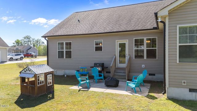 196 Watersedge Lane, Smithfield, NC 27577