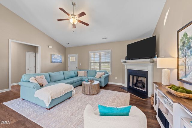 196 Watersedge Lane, Smithfield, NC 27577