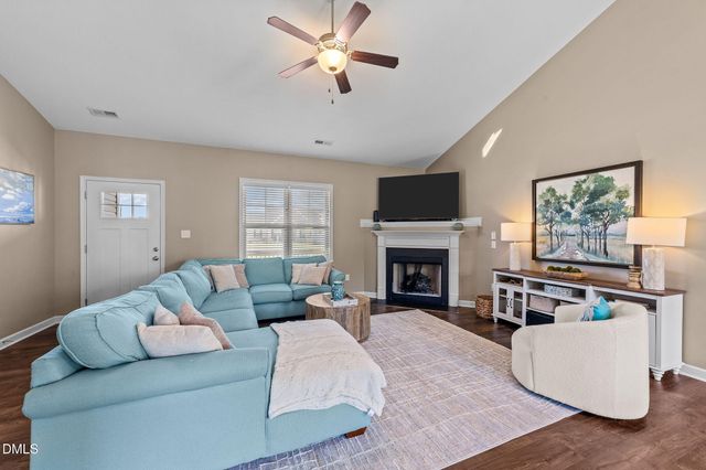 196 Watersedge Lane, Smithfield, NC 27577