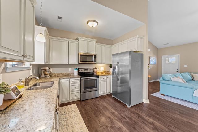 196 Watersedge Lane, Smithfield, NC 27577